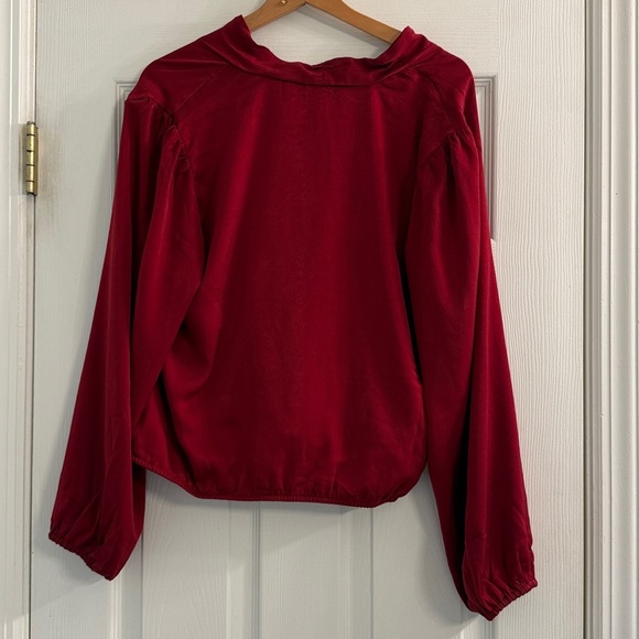 Old Navy Vibrant Red Top - Size L - Picture 3 of 4